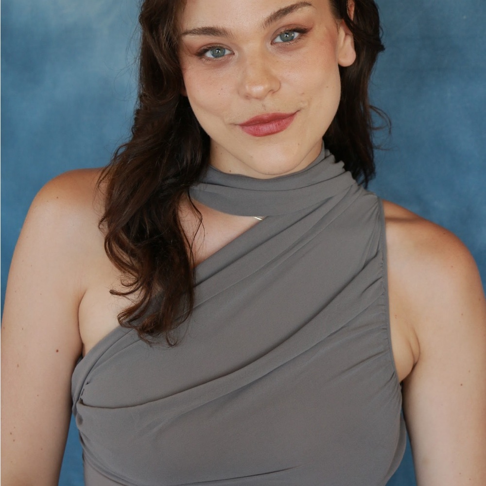 Danielle Guizo Elegant Gunmetal One-Shoulder Dress - Picture 6 of 6